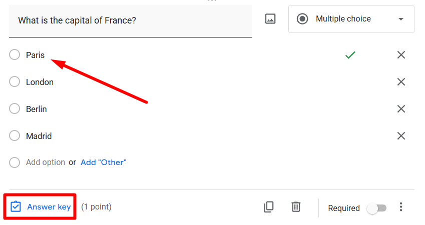 red arrow pointing to correct answer option and red rectangle highlighting Answer key button in Google Forms